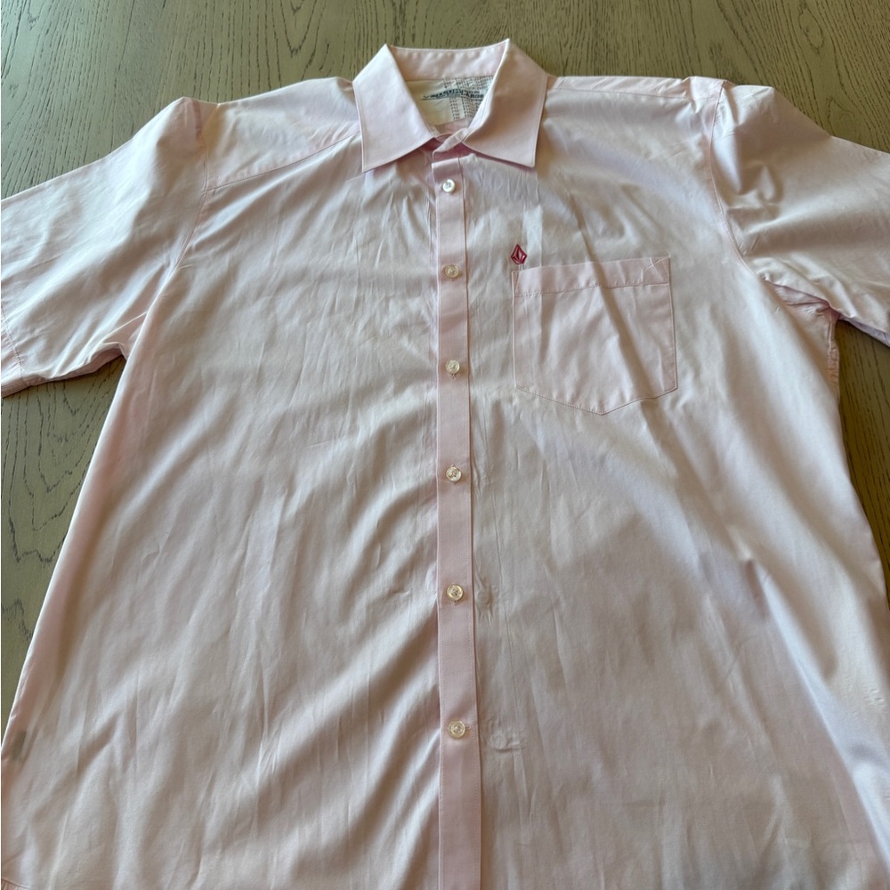 Men’s Volcom Pink Dress Shirt Classic Style Size Large
